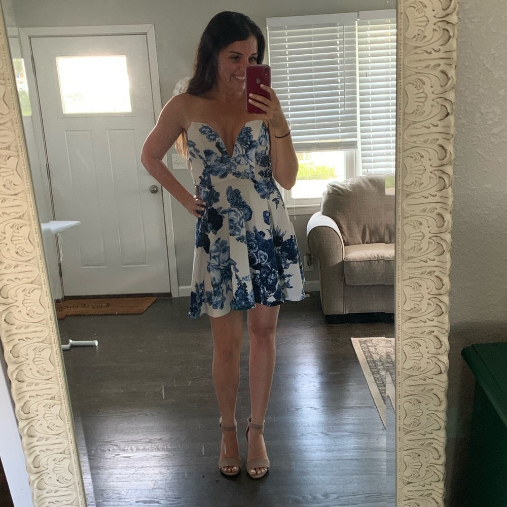 Strapless dress
